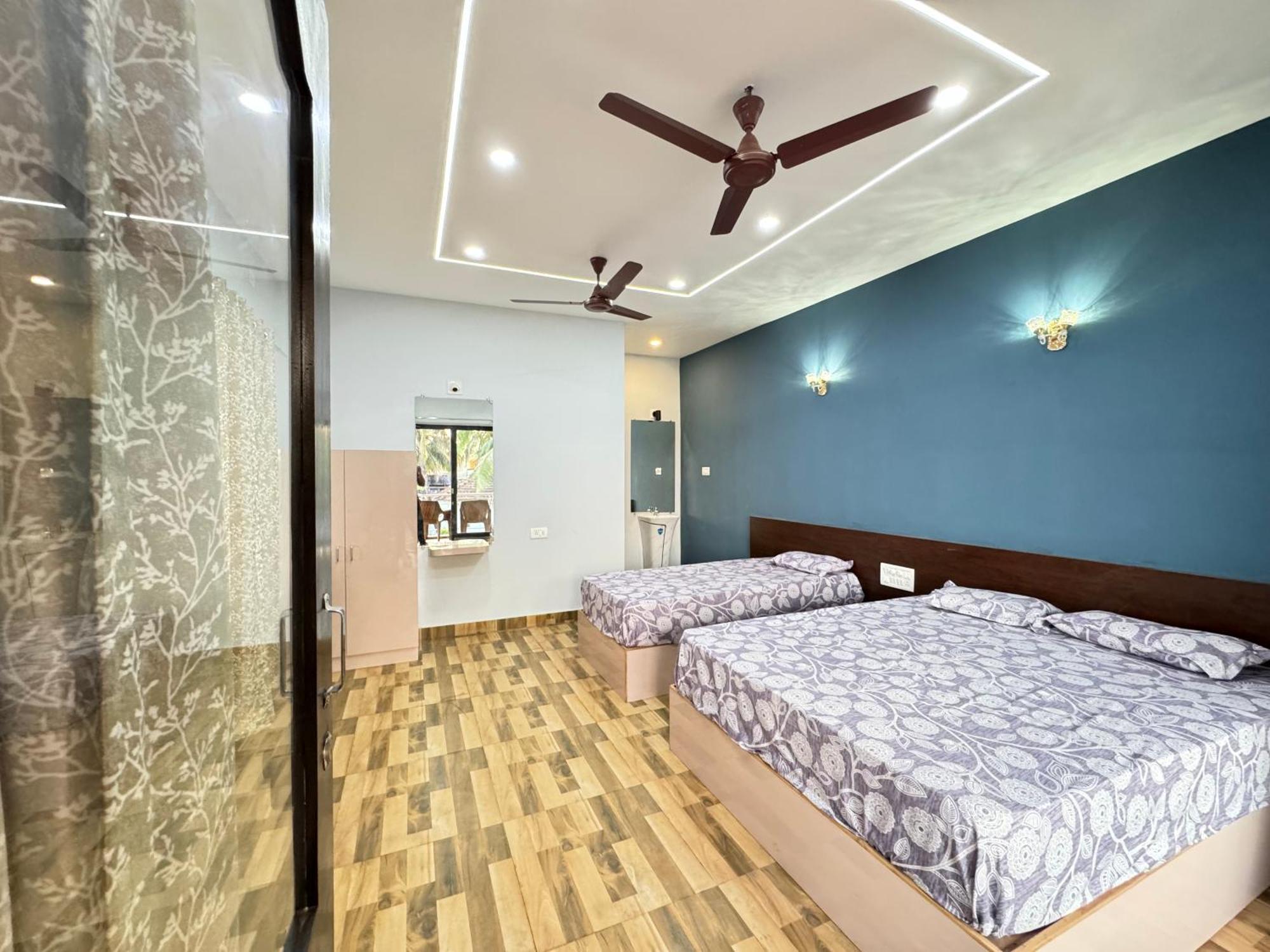 The Glasswater By The Backwater Homestay Kalyānpur Exterior photo