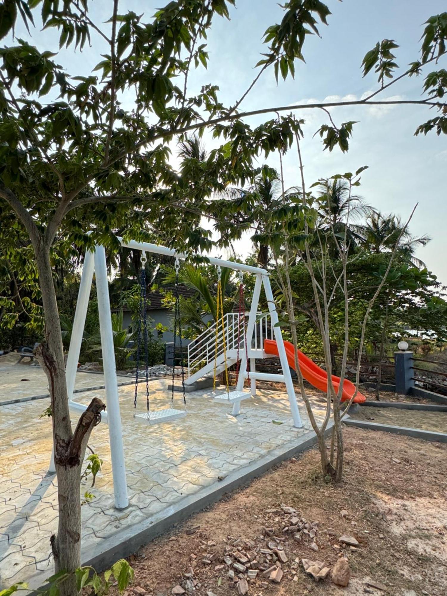 The Glasswater By The Backwater Homestay Kalyānpur Exterior photo