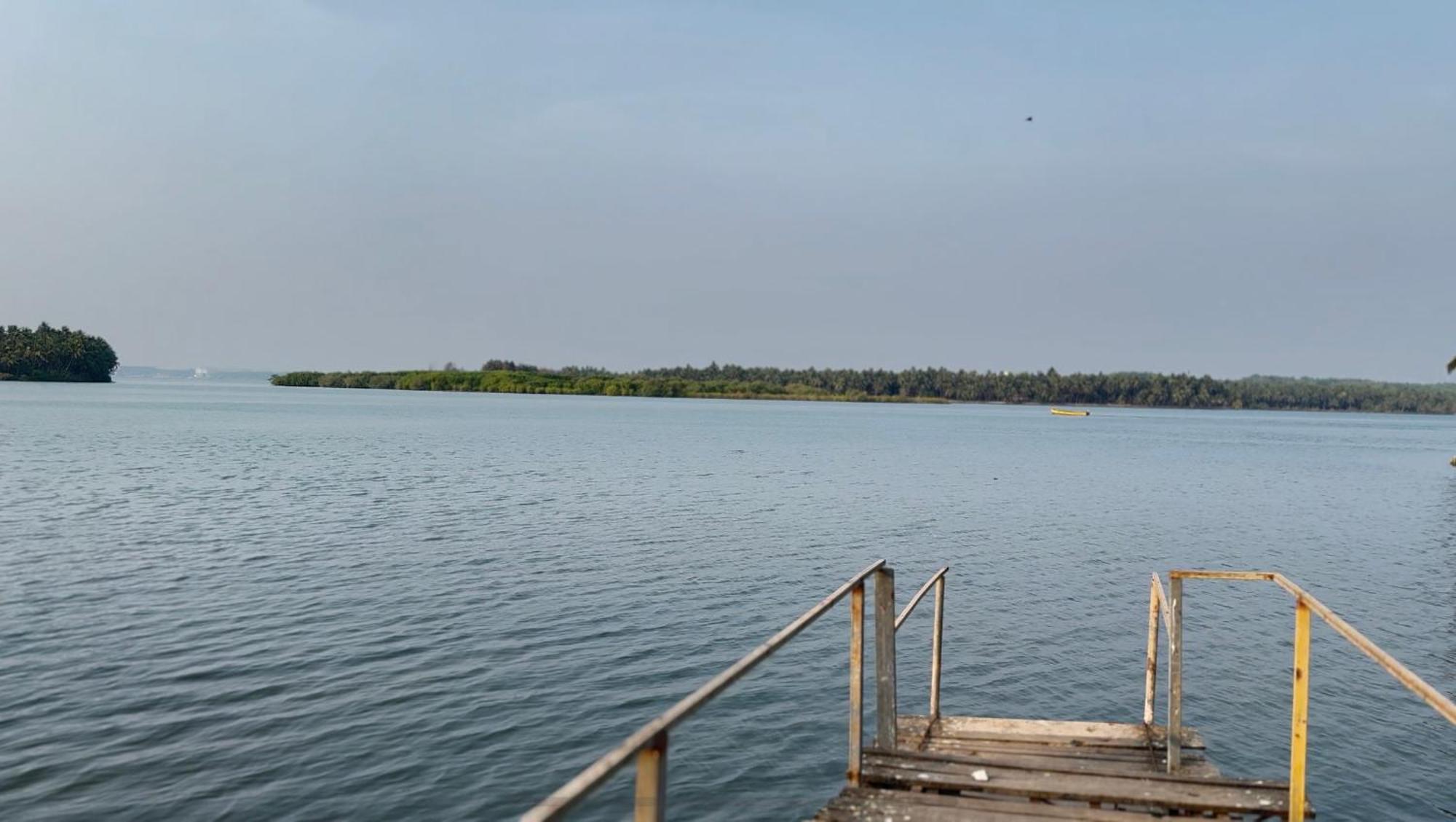 The Glasswater By The Backwater Homestay Kalyānpur Exterior photo