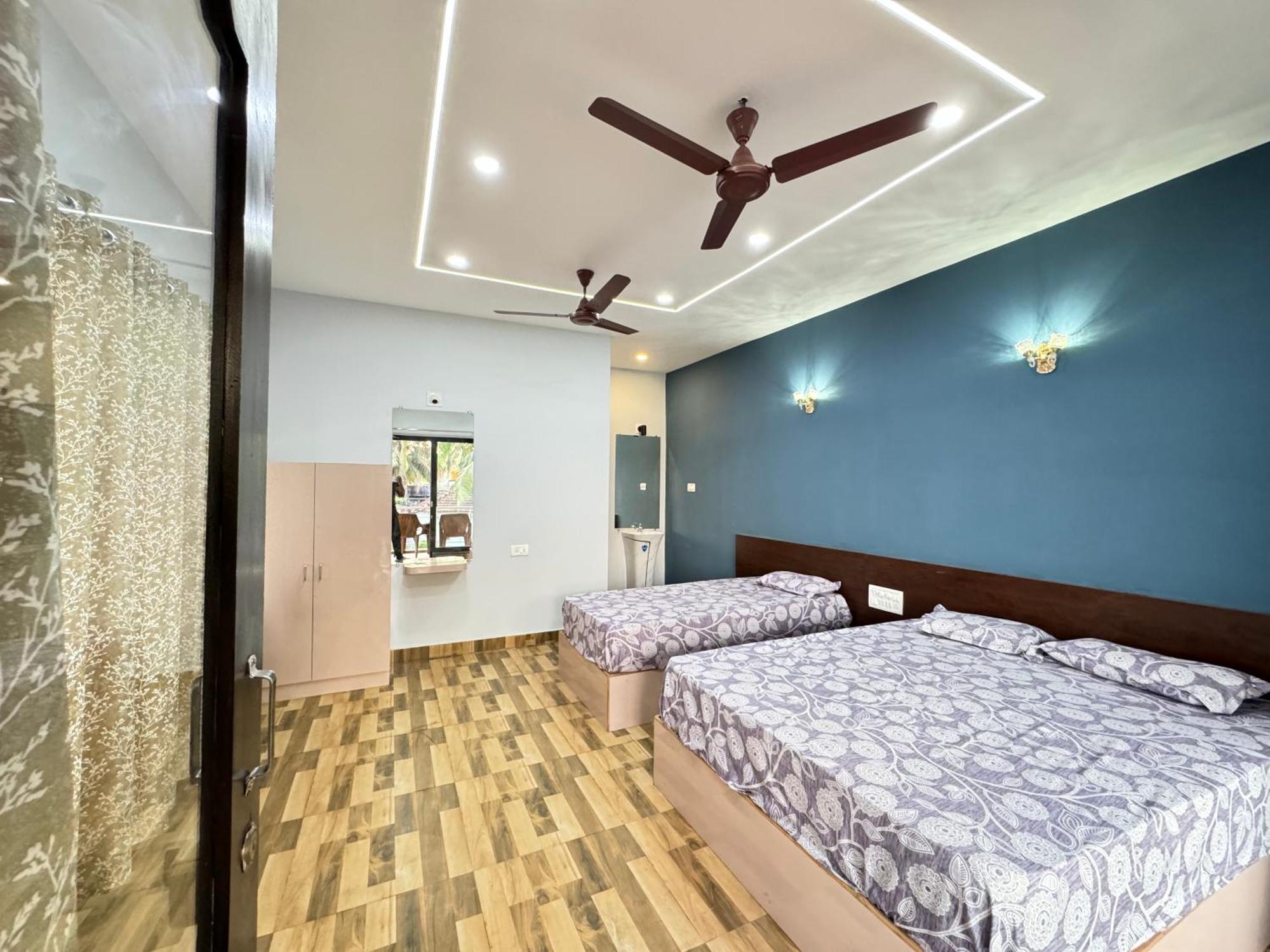 The Glasswater By The Backwater Homestay Kalyānpur Exterior photo