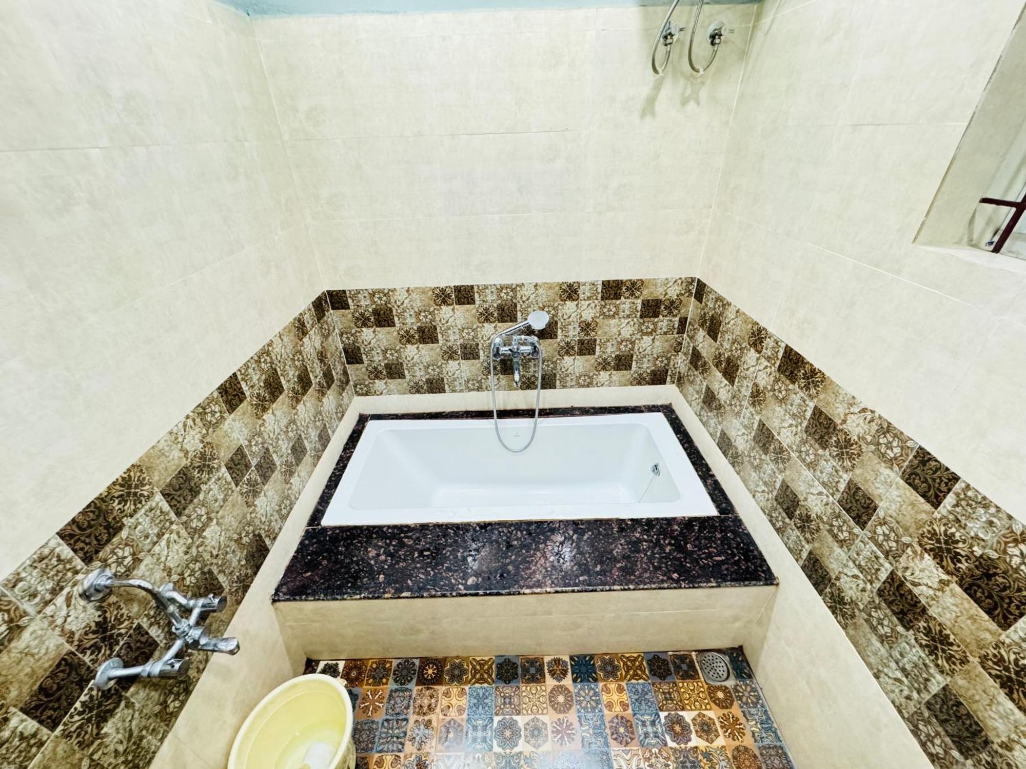 The Glasswater By The Backwater Homestay Kalyānpur Exterior photo
