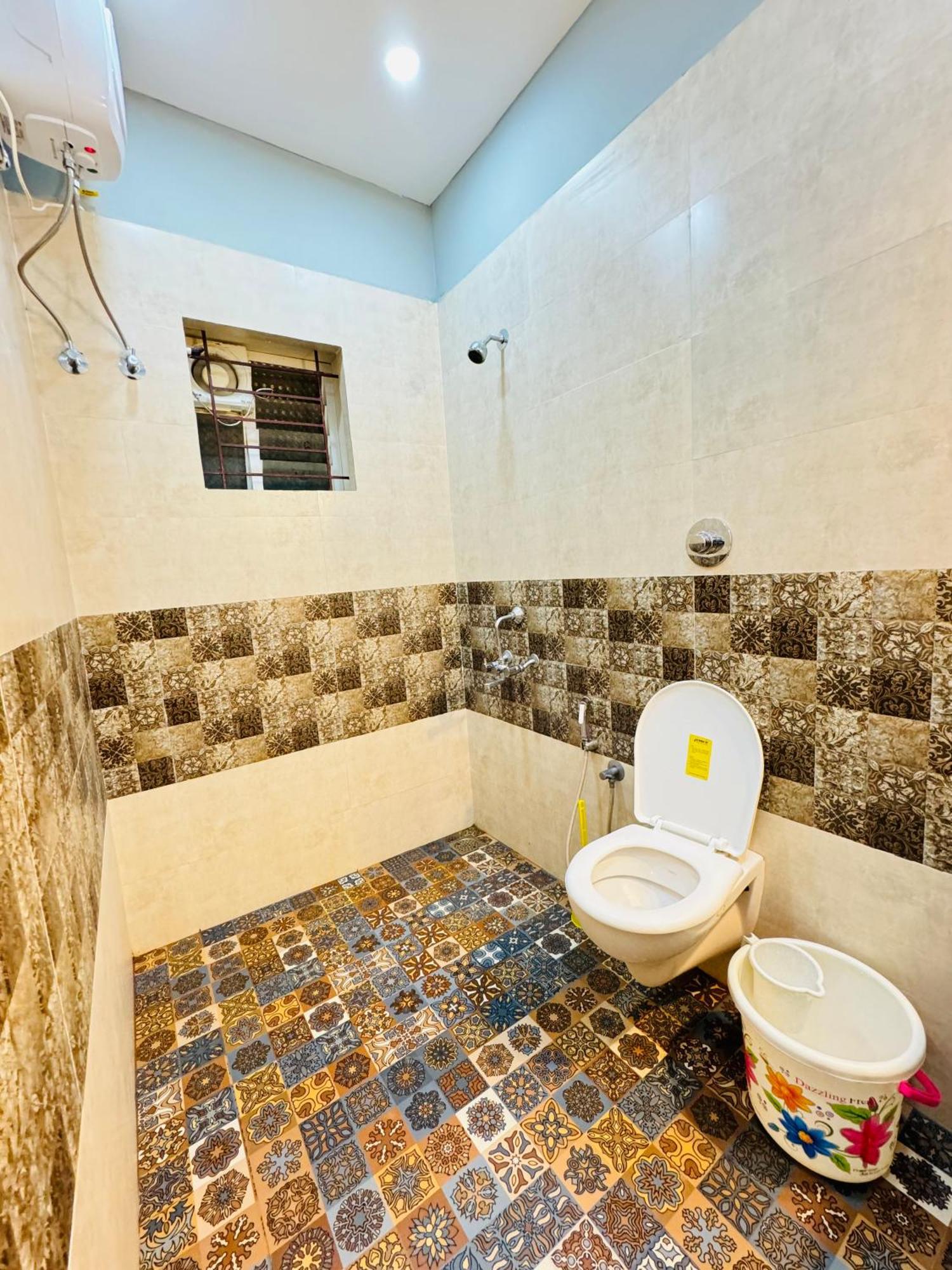 The Glasswater By The Backwater Homestay Kalyānpur Exterior photo